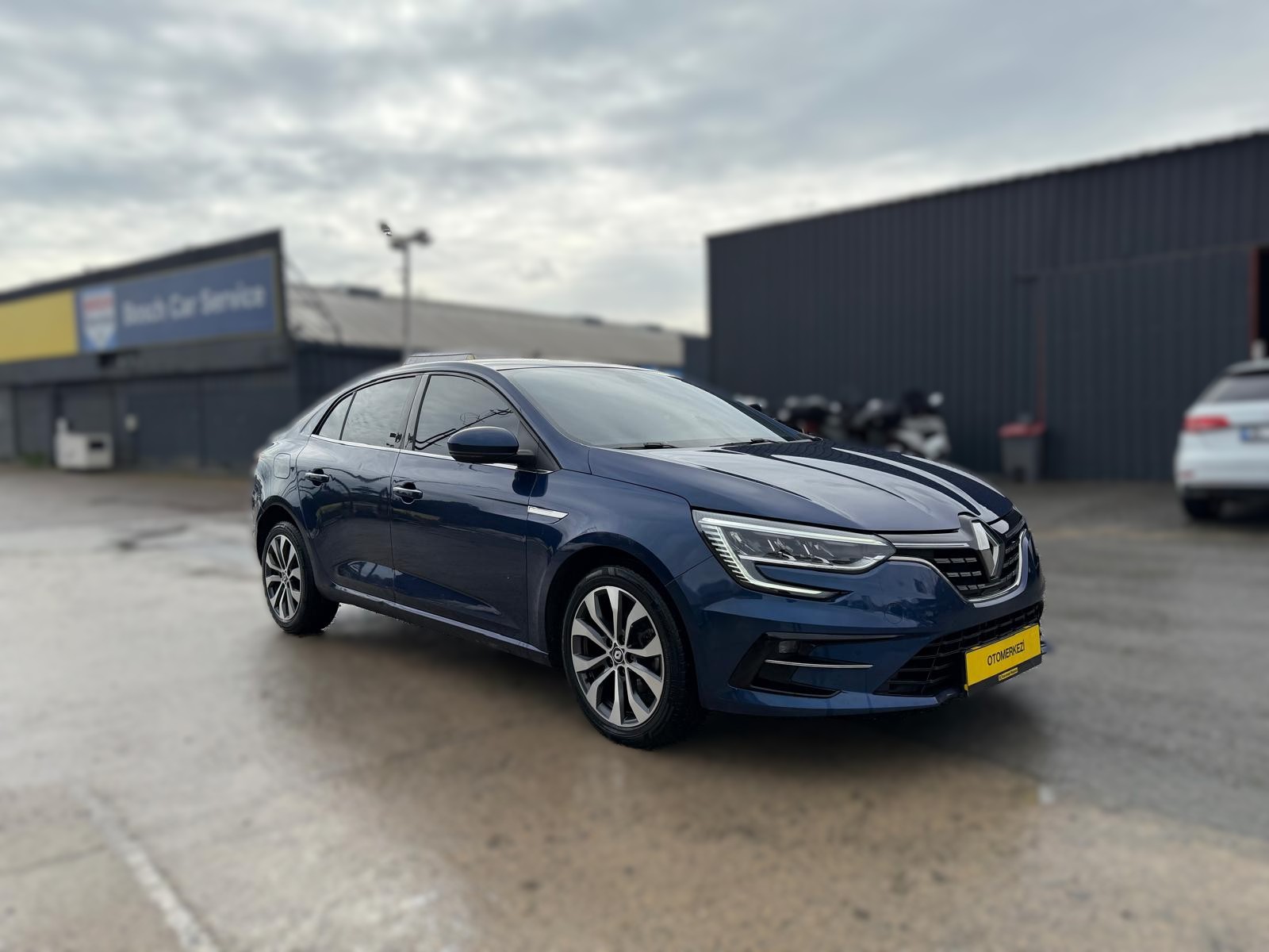 RENAULT MEGANE 21